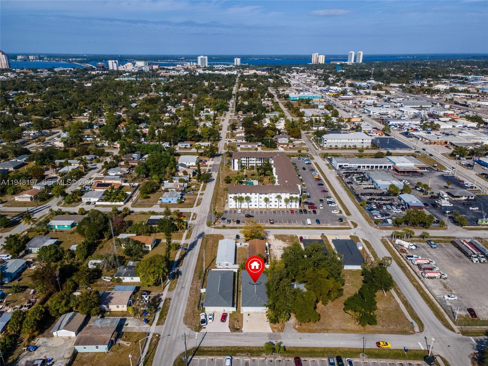 2403/2405 Maple Ave, Fort Myers, FL 33901 — zdjęcie 4