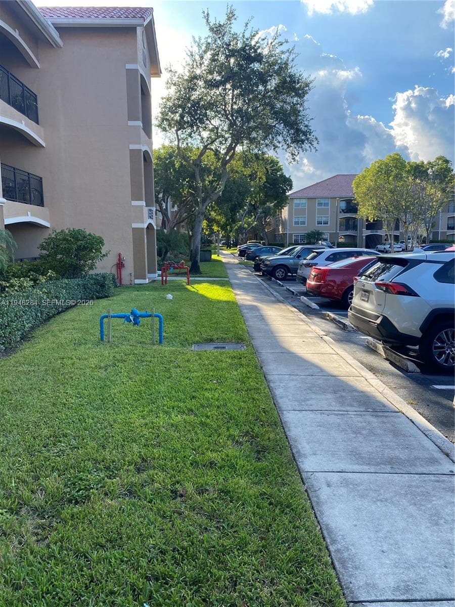 11630 SW 2nd St # 17101, Pembroke Pines, FL 33025 — zdjęcie 2