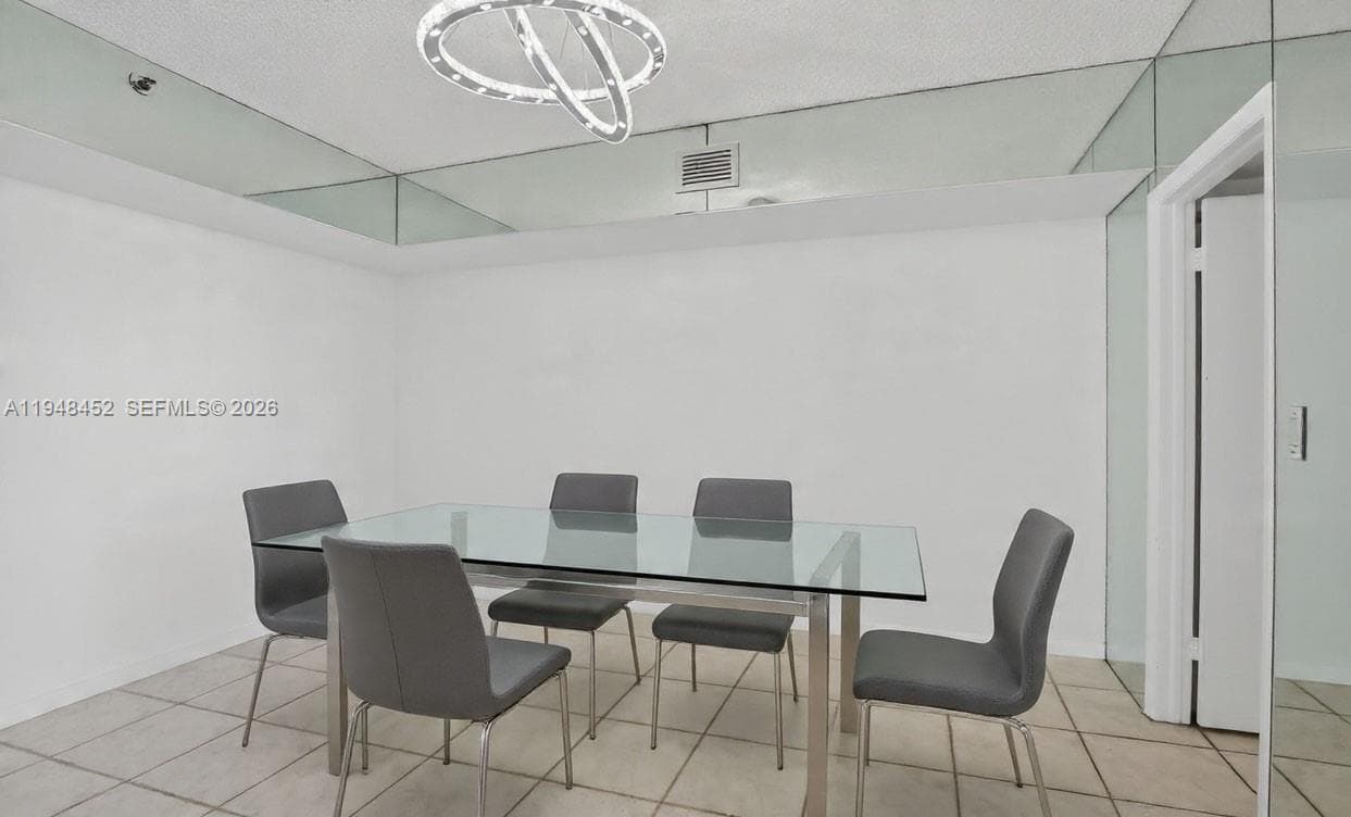20281 E Country Club Dr # 405, Aventura, FL 33180 — zdjęcie 2