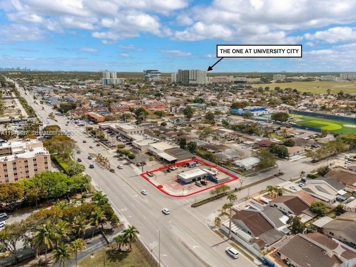 11480 W Flagler St, Sweetwater, FL 33174