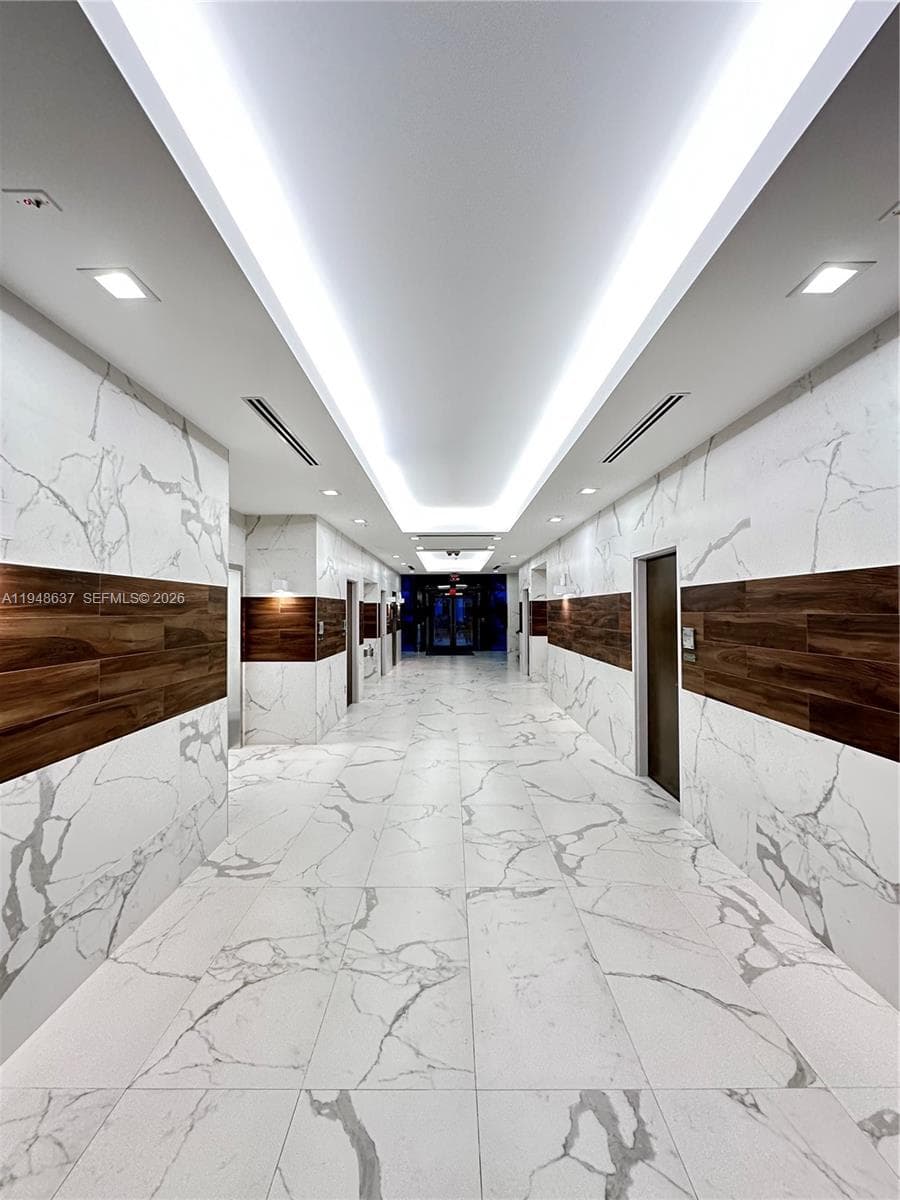 14261 Commerce Way, Miami Lakes, FL 33016 — zdjęcie 5