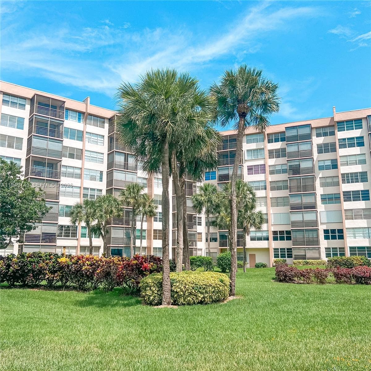 1000 Saint Charles Pl # 721, Pembroke Pines, FL 33026