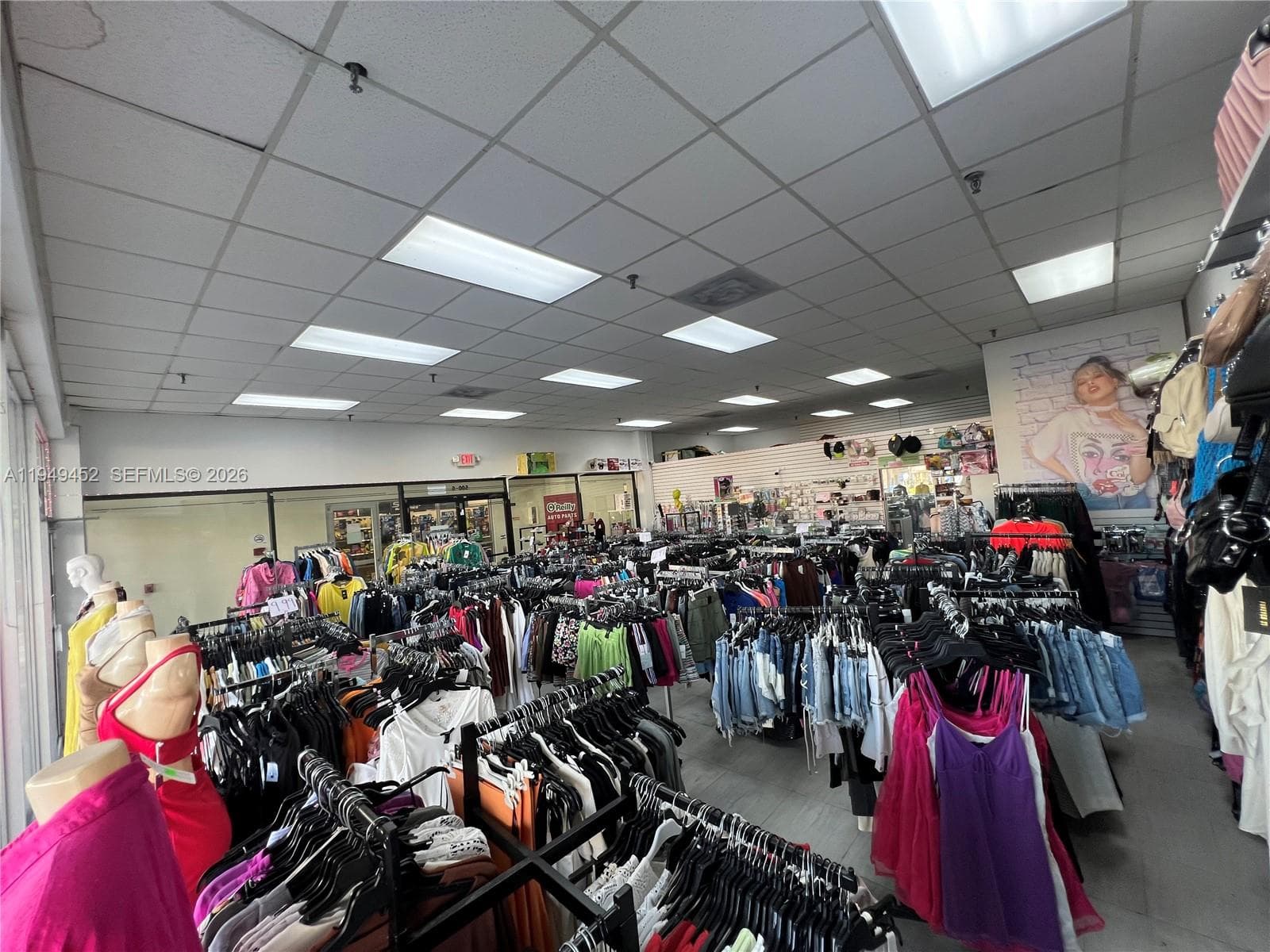 500 W 49th St, Hialeah, FL 33012 — zdjęcie 2