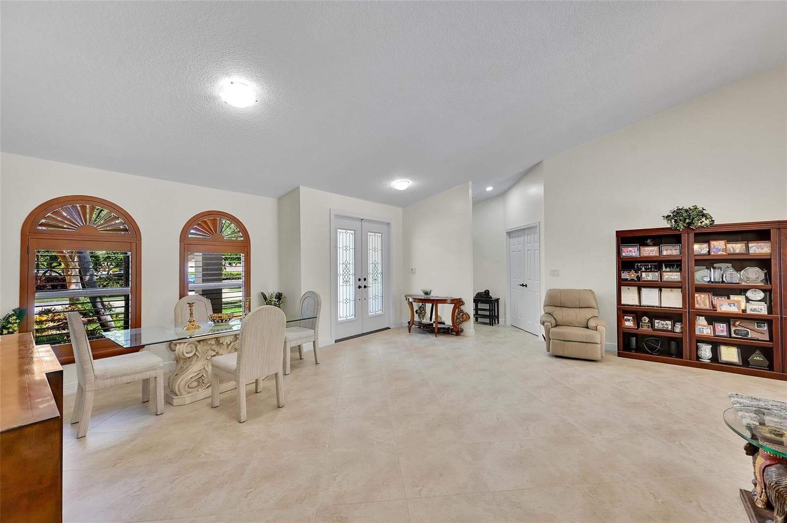 4910 NW 104th Avenue, Coral Springs, FL 33076 — zdjęcie 3