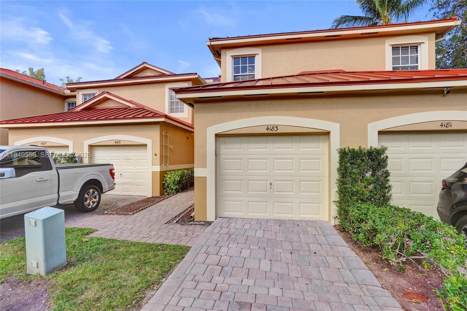4183 Crystal Lake Dr, Deerfield Beach, FL 33064 — zdjęcie 2