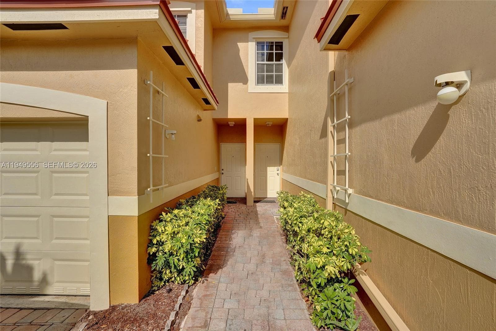 4183 Crystal Lake Dr, Deerfield Beach, FL 33064 — zdjęcie 4