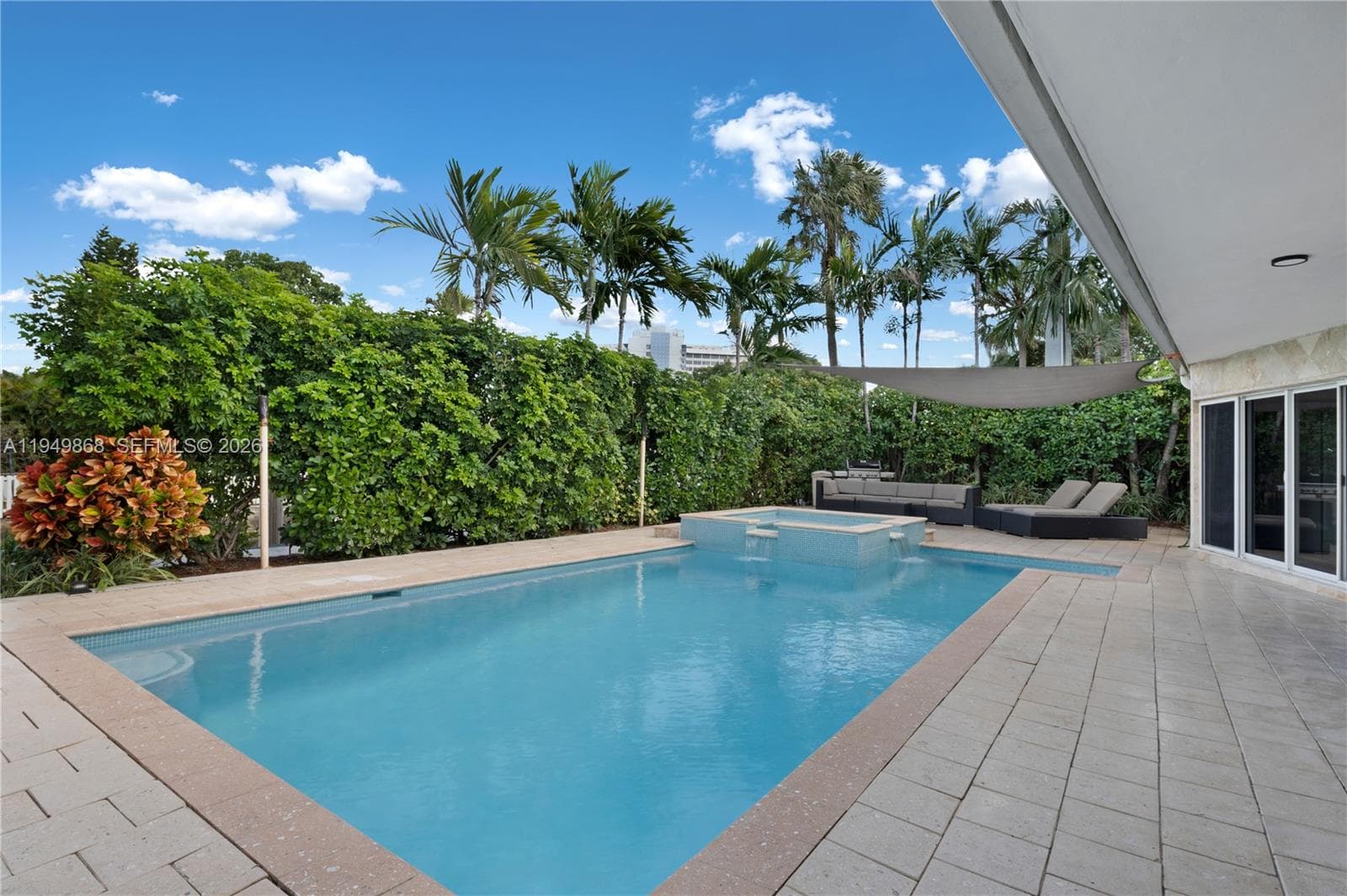 1155 S Biscayne Point Rd, Miami Beach, FL 33141 — zdjęcie 3