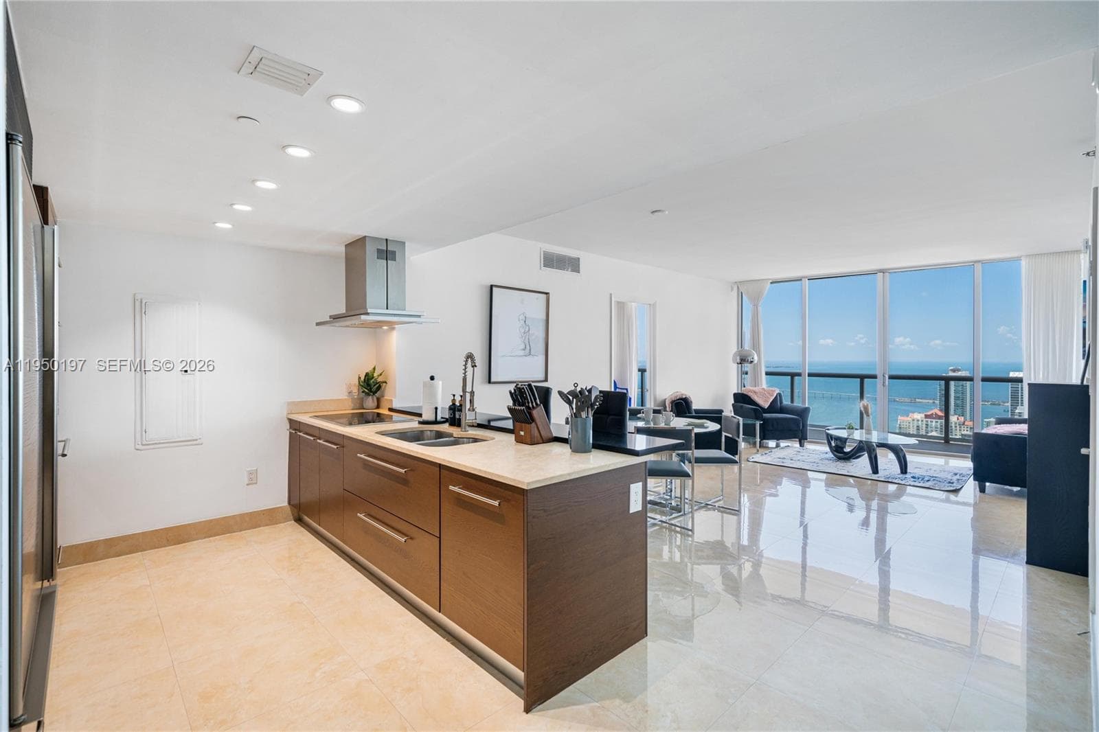 495 Brickell # 5705, Miami, FL 33131 — zdjęcie 3