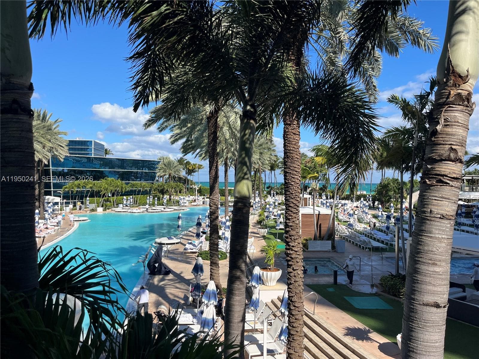4391 Collins Ave # 419, Miami Beach, FL 33140