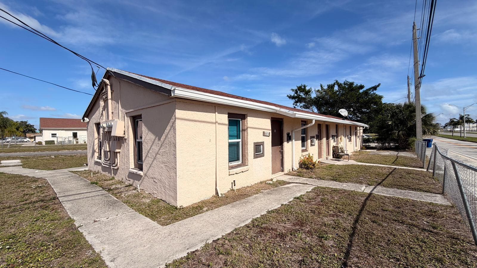 752 Martin Luther King Boulevard # 1-5, Riviera Beach, FL 33404 — zdjęcie 2