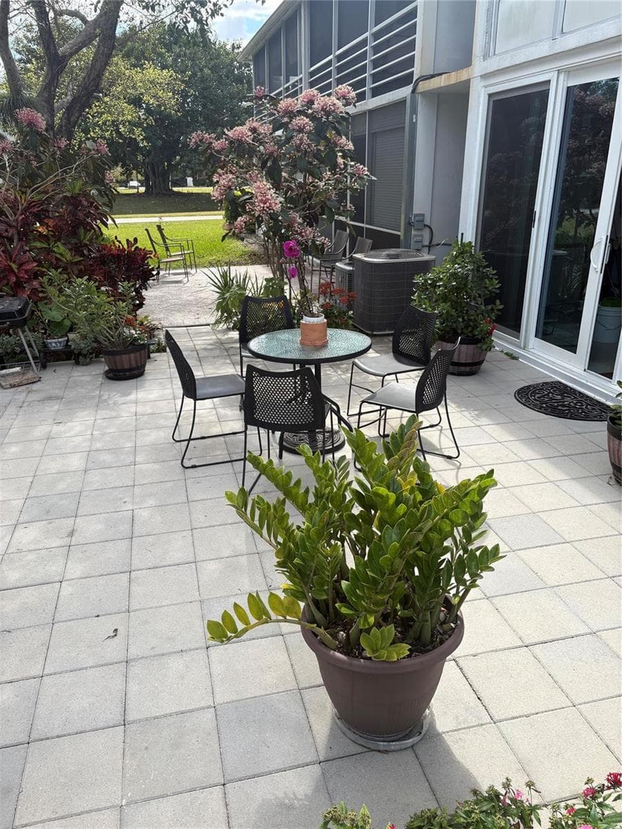 211 N Oakridge # 211, Deerfield Beach, FL 33442 — zdjęcie 4