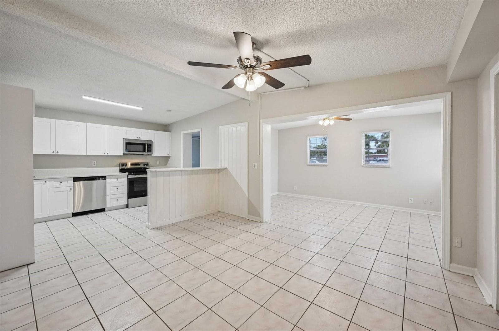 5618 Cinnamon Drive, West Palm Beach, FL 33415 — zdjęcie 5