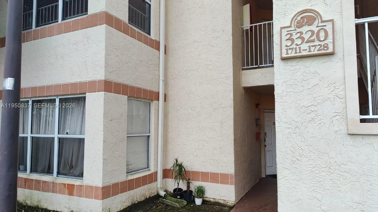 3320 N Pinewalk Dr N # 1715, Margate, FL 33063