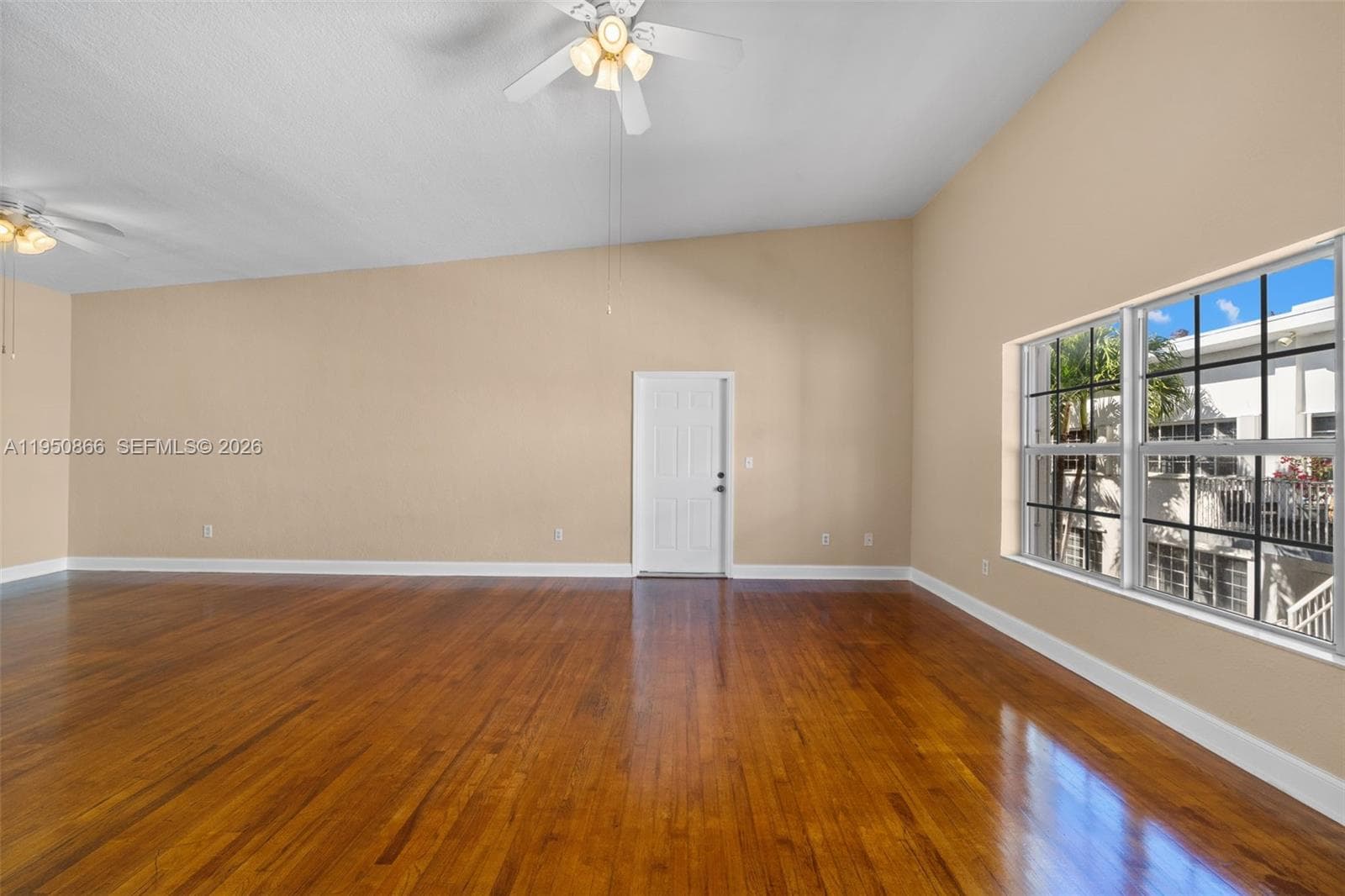 9725 Bay Harbor Ter # 24, Bay Harbor Islands, FL 33154 — zdjęcie 3