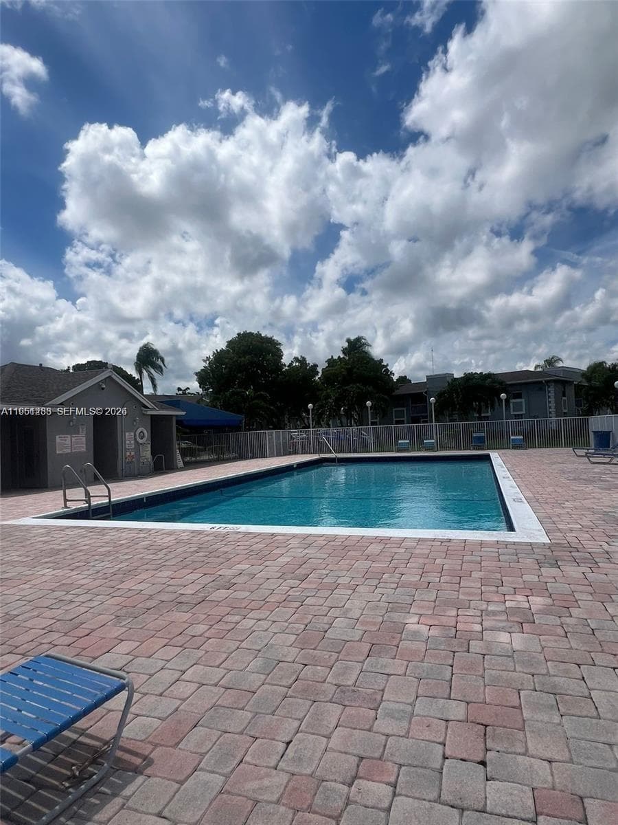 455 NE 210th Cir Ter # 102-18, Miami, FL 33179 — zdjęcie 5