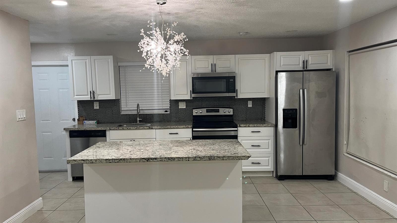 2001 NE 2nd Terrace, Pompano Beach, FL 33060 — zdjęcie 4