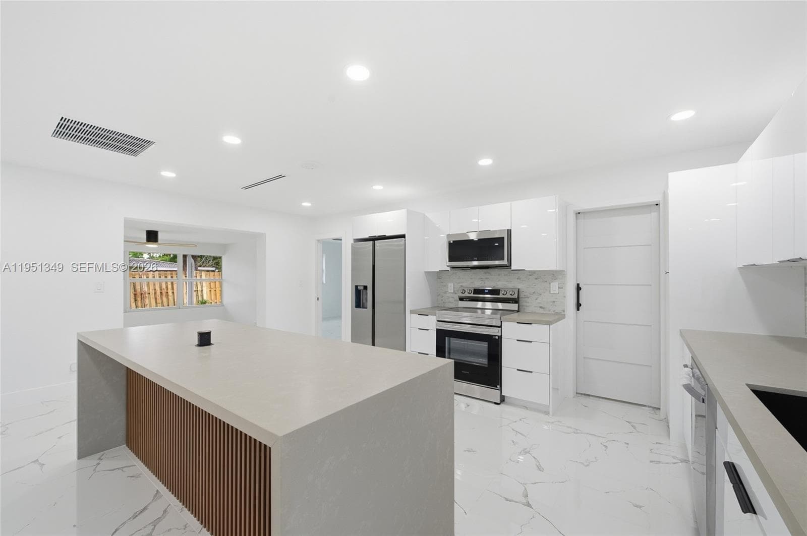 4711 NE 18th Ave, Oakland Park, FL 33334 — zdjęcie 5