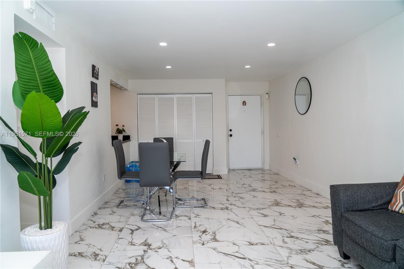 854 NW 87th Ave # 405, Miami, FL 33172 — zdjęcie 3