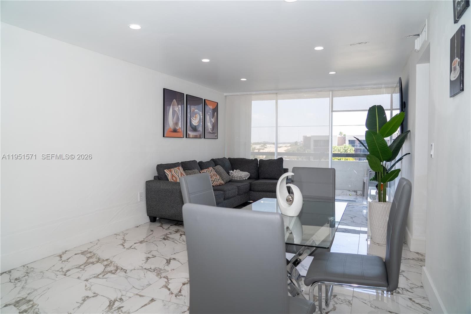 854 NW 87th Ave # 405, Miami, FL 33172 — zdjęcie 4