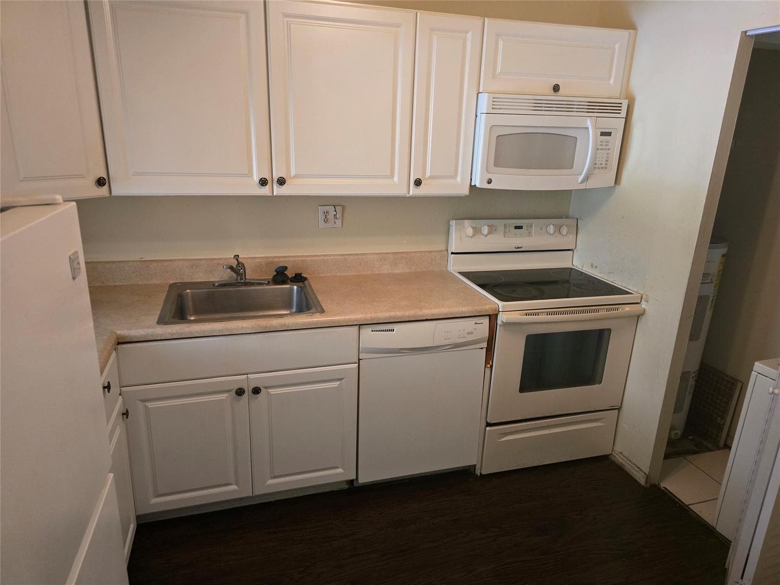 8000 Fairview Drive # 205, Tamarac, FL 33321 — zdjęcie 4