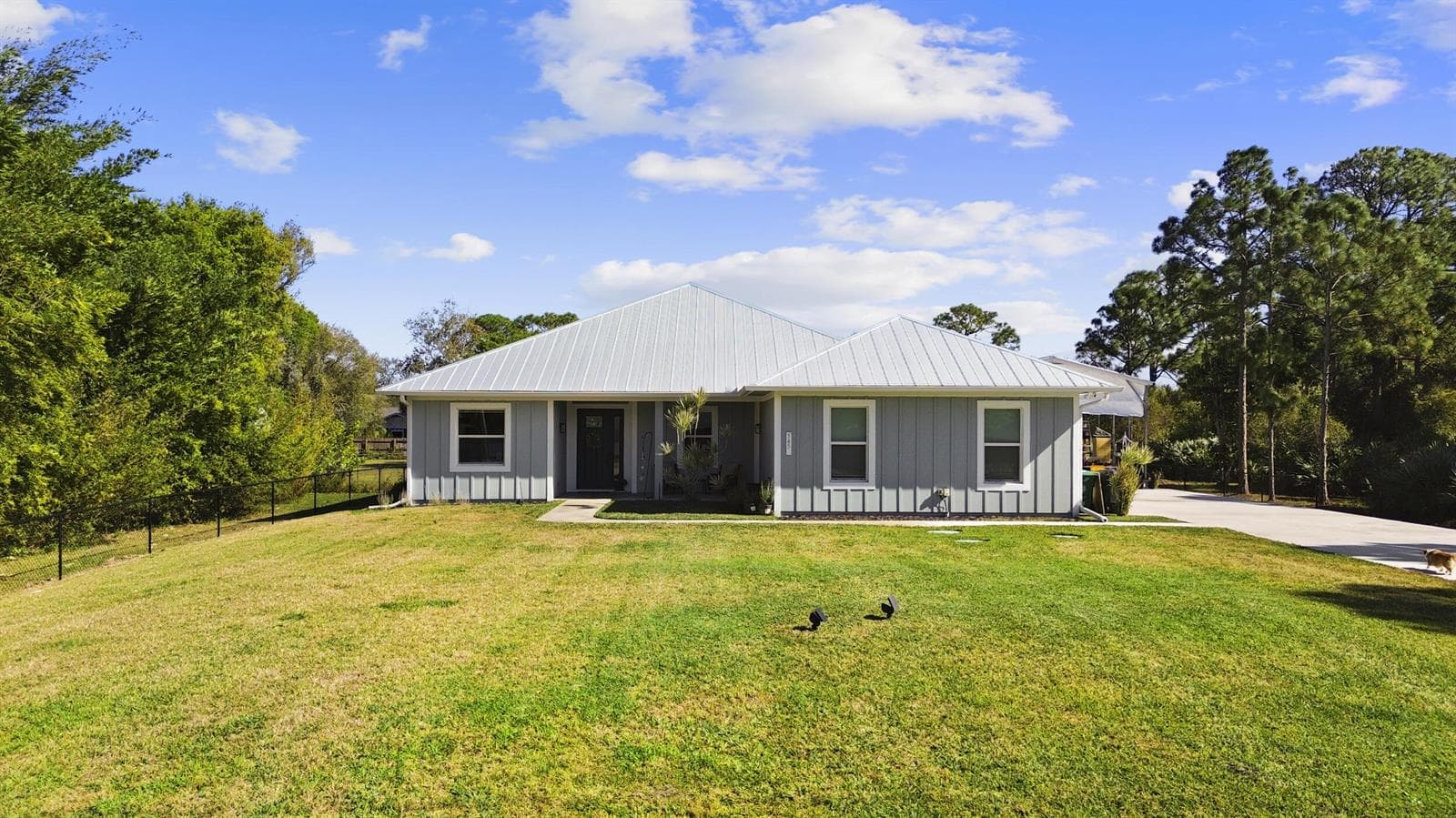 5458 Silver Oak Drive, Fort Pierce, FL 34982 — zdjęcie 2