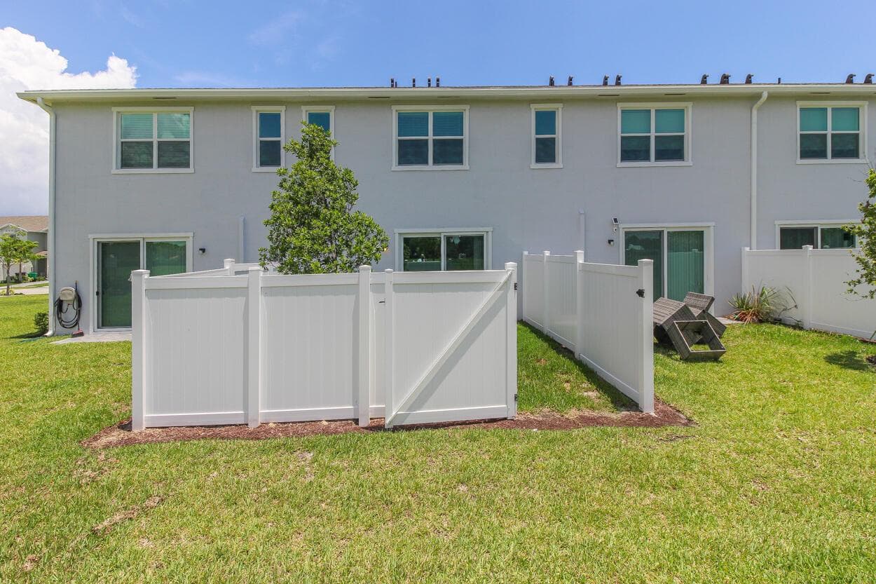 640 SE Lake Falls Street, Port St. Lucie, FL 34984 — zdjęcie 2
