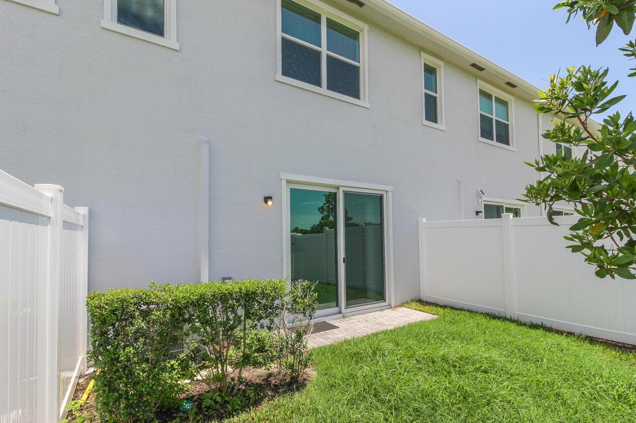 640 SE Lake Falls Street, Port St. Lucie, FL 34984 — zdjęcie 3