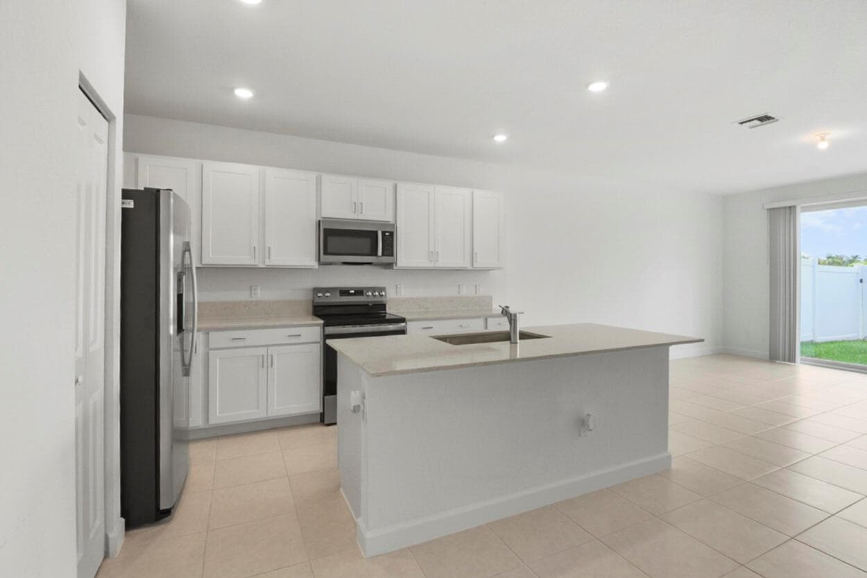 640 SE Lake Falls Street, Port St. Lucie, FL 34984 — zdjęcie 5