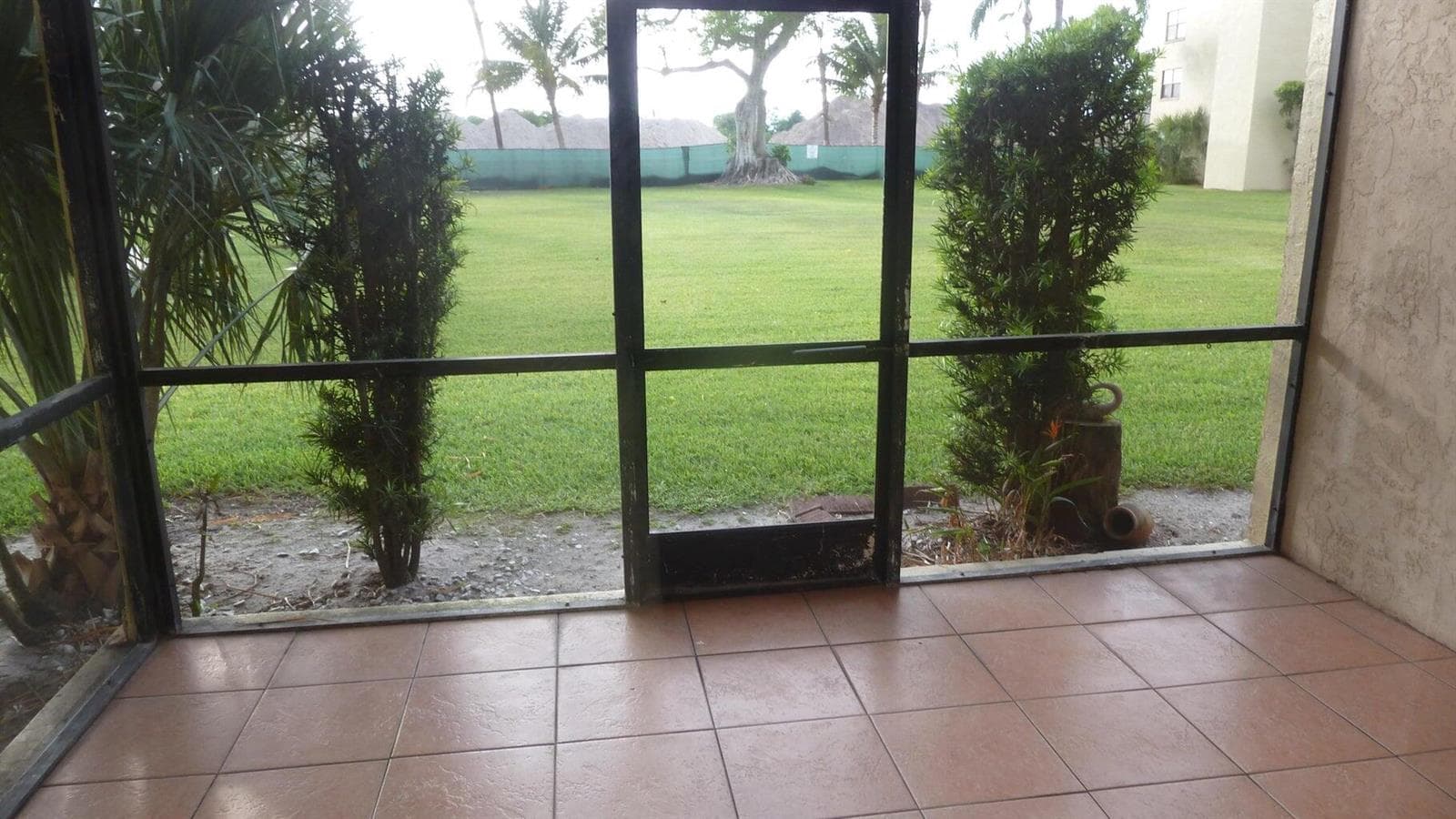 9355 SW 8th Street # 103, Boca Raton, FL 33428 — zdjęcie 2