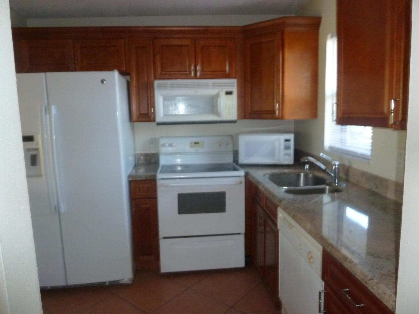 9355 SW 8th Street # 103, Boca Raton, FL 33428 — zdjęcie 3
