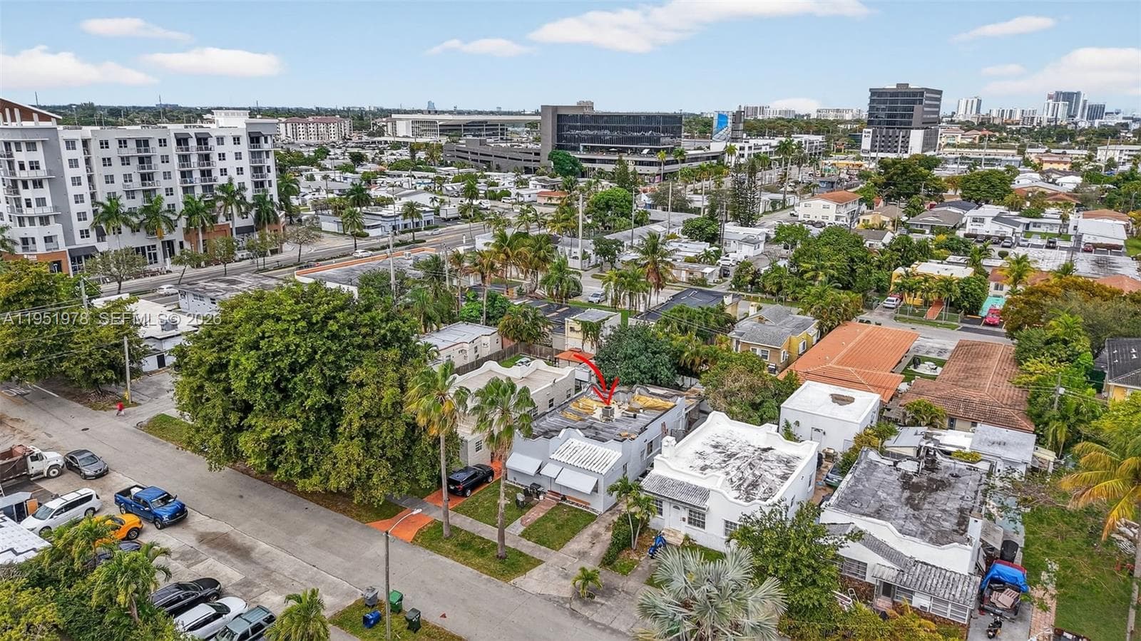 623 NE 4th St, Hallandale Beach, FL 33009 — zdjęcie 2