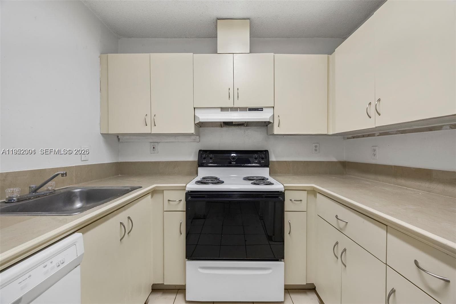 8421 SW 209th St # 8421, Cutler Bay, FL 33189 — zdjęcie 3