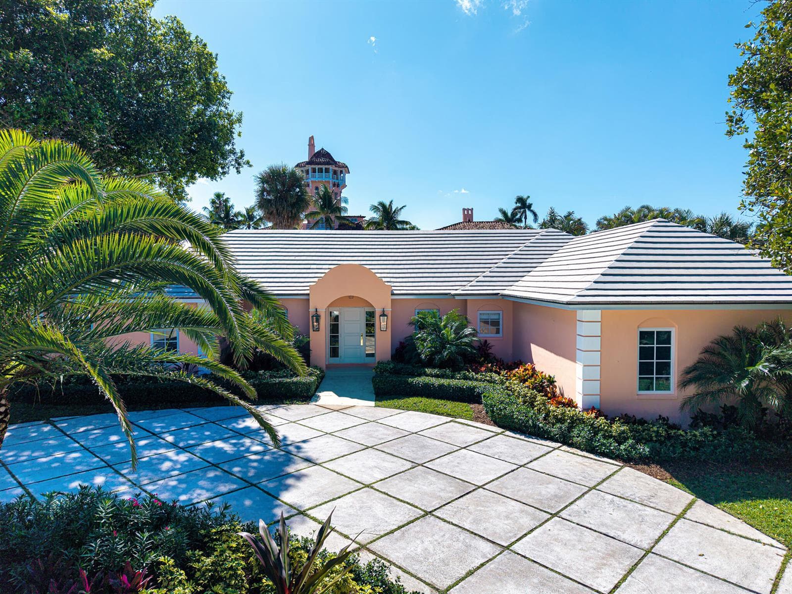 124 Woodbridge Road, Palm Beach, FL 33480 — zdjęcie 2