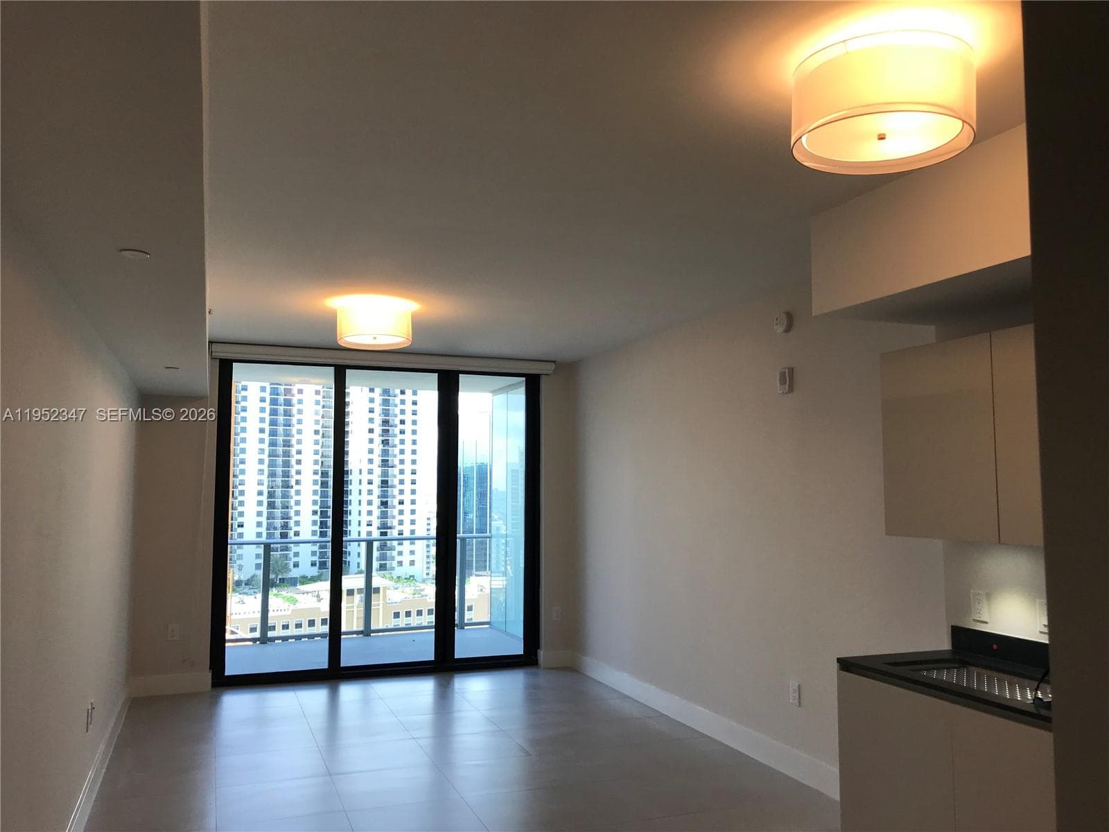 1010 BRICKELL AVE # 2110, Miami, FL 33131 — zdjęcie 2