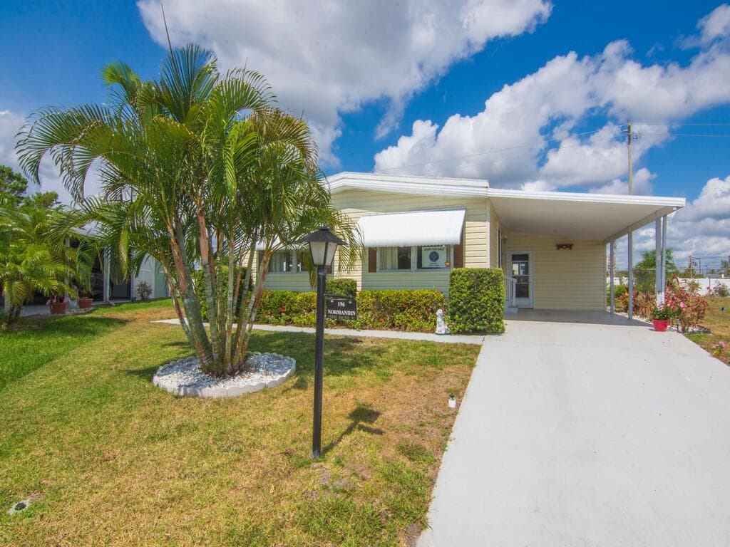 196 NE Emerald Drive, Jensen Beach, FL 34957 — zdjęcie 5