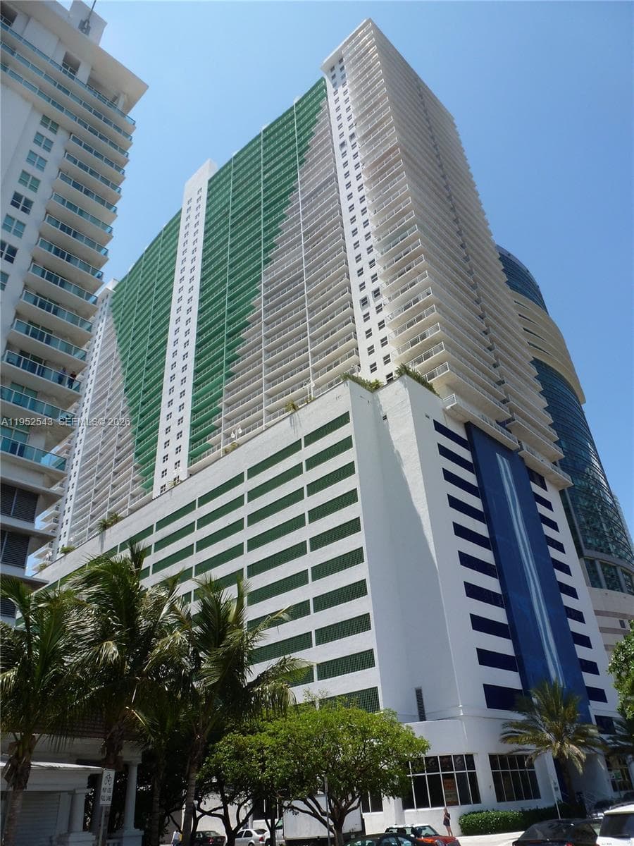 1200 Brickell Bay Dr # 1712, Miami, FL 33131