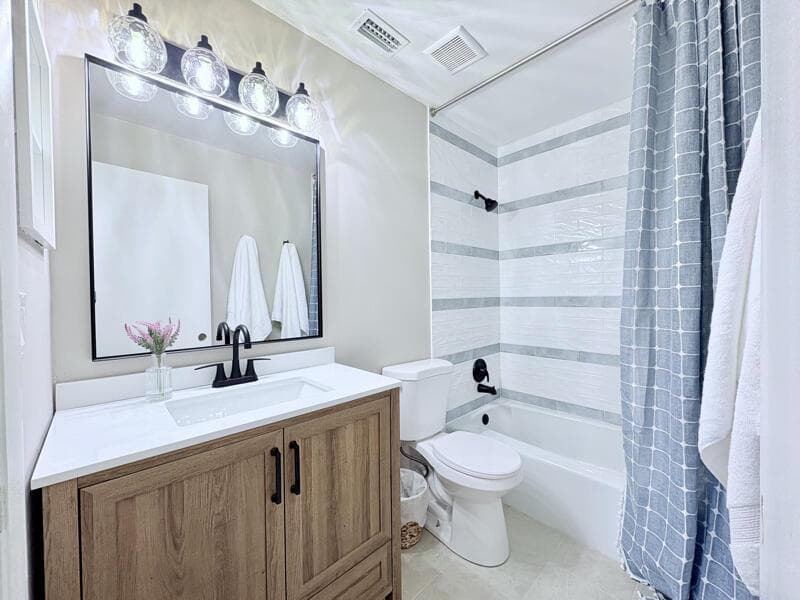 2050 Oleander Boulevard # 2-205, Fort Pierce, FL 34950 — zdjęcie 2