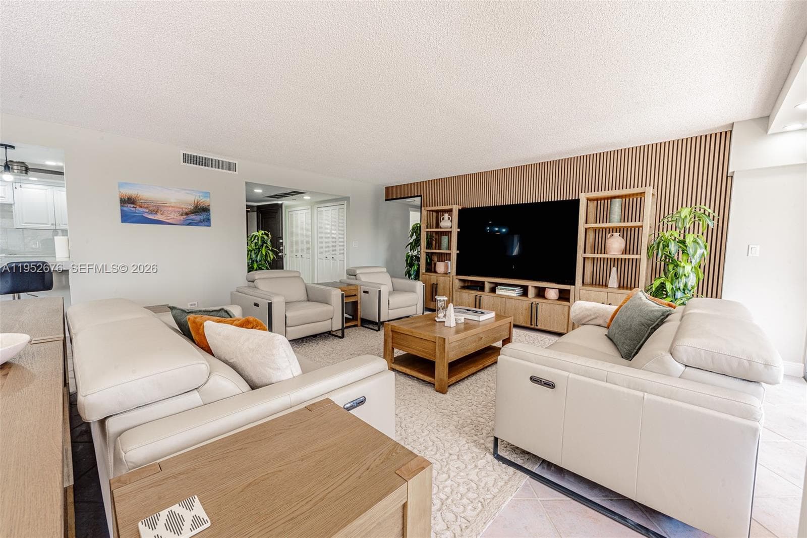 1800 NE 114th St # 909, Miami, FL 33181 — zdjęcie 4