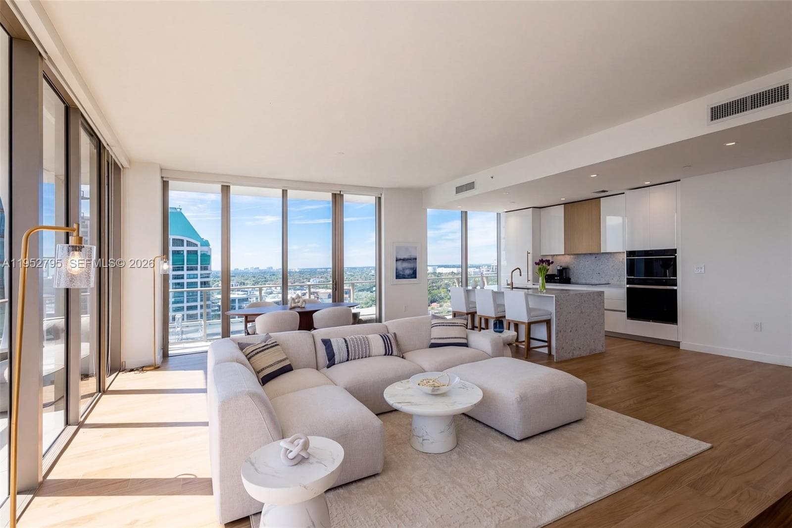 2678 Tigertail Ave # 1707, Miami, FL 33133