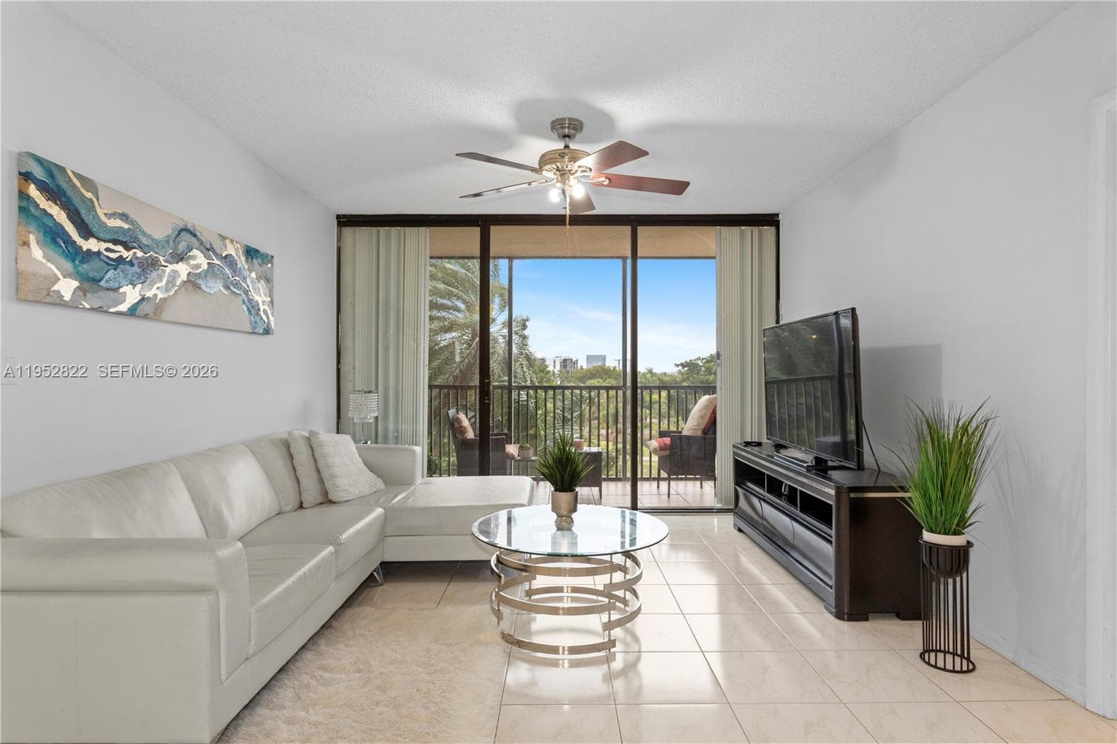 20379 W Country Club Dr # 532, Aventura, FL 33180