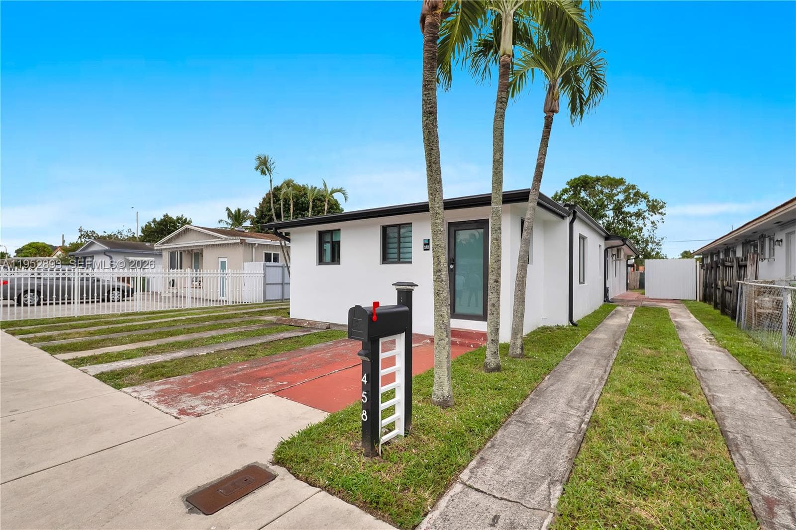 458 E 20th St, Hialeah, FL 33013 — zdjęcie 3