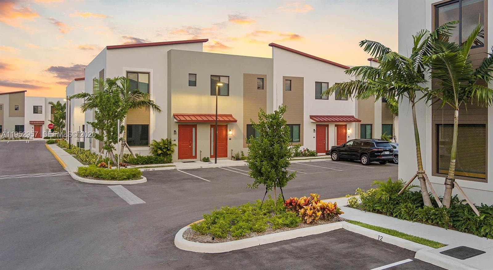 1001 NE 58th St # B, Oakland Park, FL 33334 — zdjęcie 2
