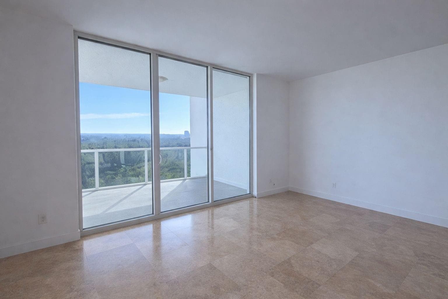 14951 Royal Oaks Lane # 1607, North Miami, FL 33181 — zdjęcie 3