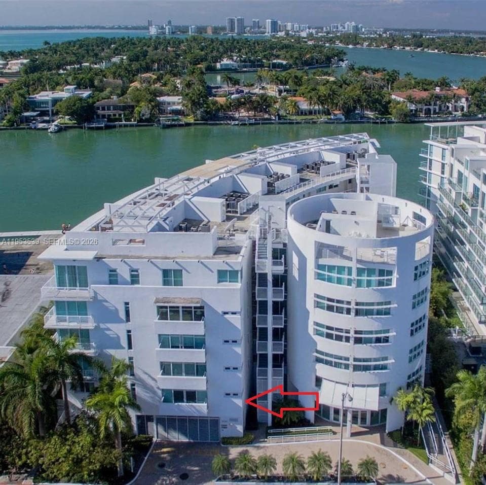 6580 Indian Creek Dr # 201, Miami Beach, FL 33141