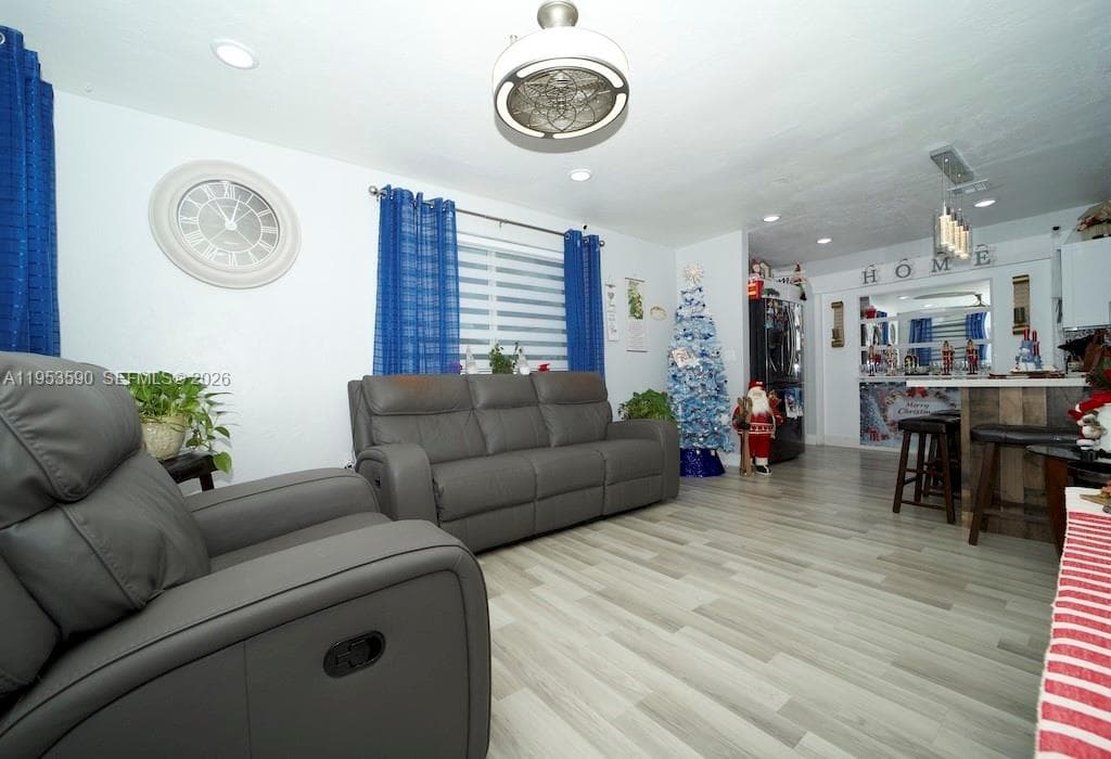 10910 SW 217th Ter, Miami, FL 33170 — zdjęcie 4