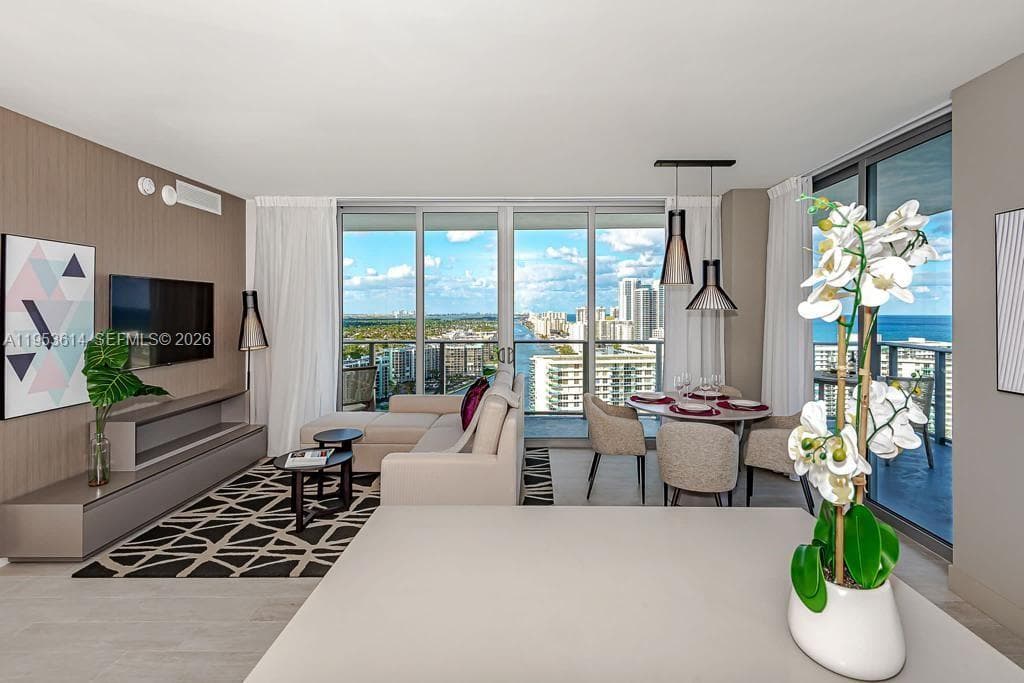 4010 S Ocean Dr # R2701, Hollywood, FL 33019