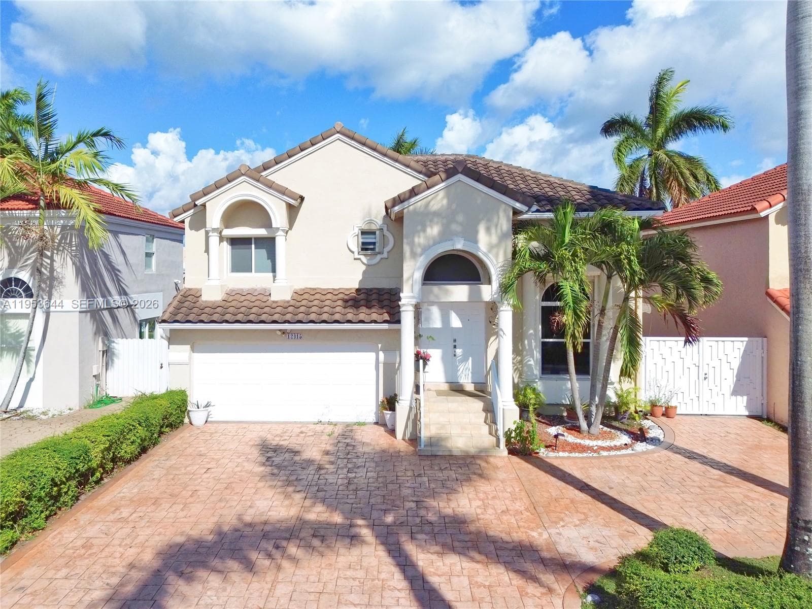 12415 NW 7th St, Miami, FL 33182 — zdjęcie 2
