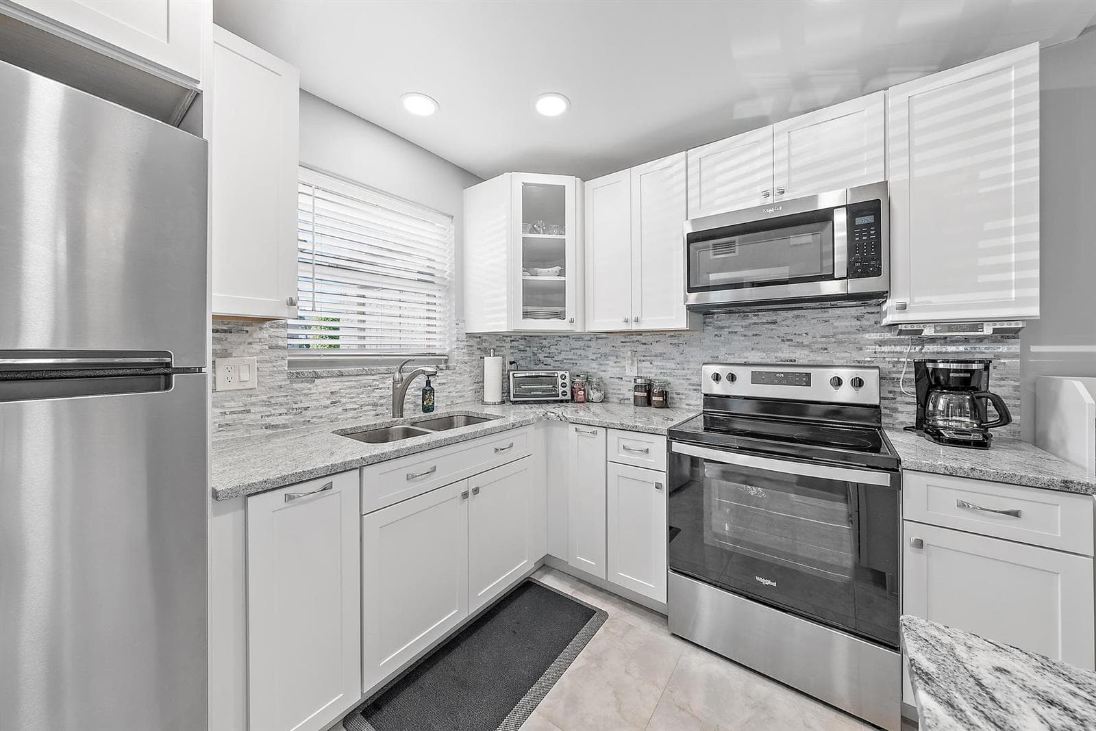 725 Lori Drive # 111, Palm Springs, FL 33461 — zdjęcie 3