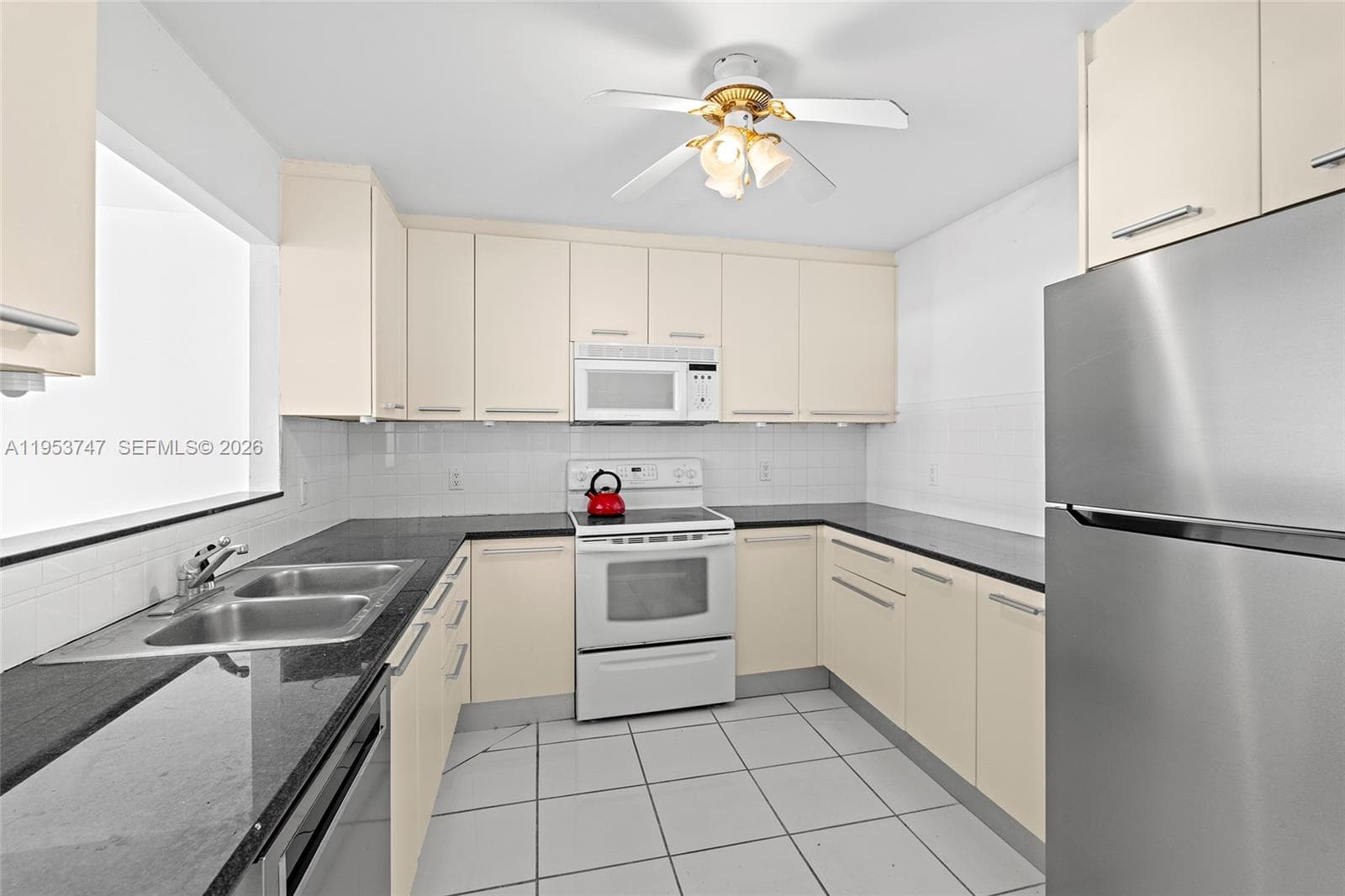 2780 NE 183rd St # 1911, Aventura, FL 33160 — zdjęcie 3