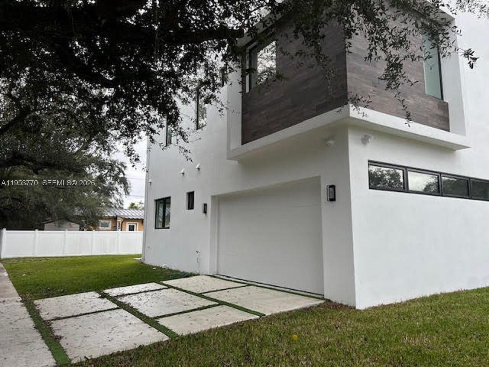 2 Hough Dr, Miami Springs, FL 33166 — zdjęcie 3